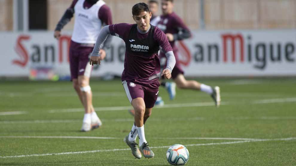 Leo Surez, en un entrenamiento con el Villarreal.