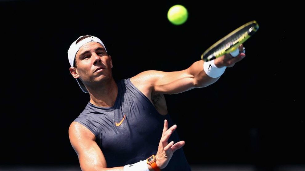 Rafael Nadal, en un entrenamiento previo al Open de Australia