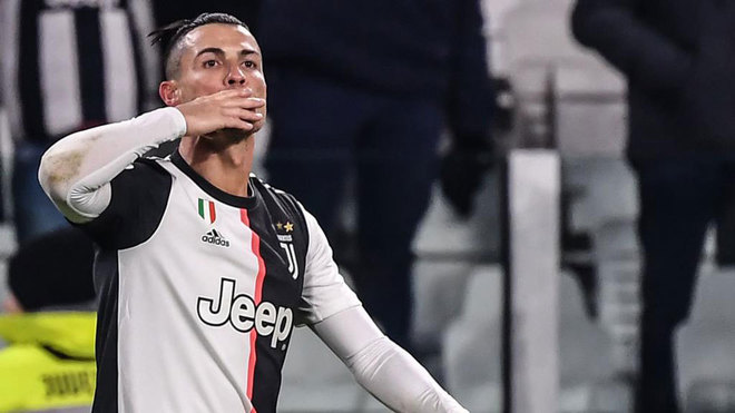 Cristiano Ronaldo celebra uno de sus goles al Parma.