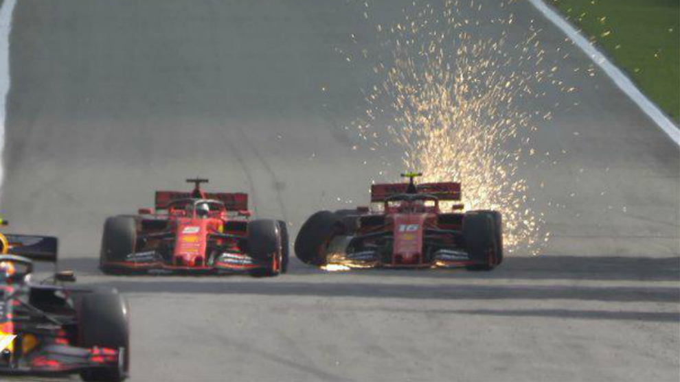 El momento del famoso choque entre los dos pilotos de Ferrari