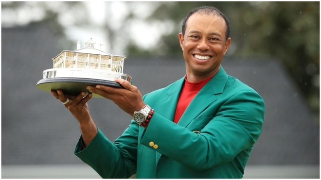 Tiger Woods, como ganador por quinta vez del Masters de Augusta.