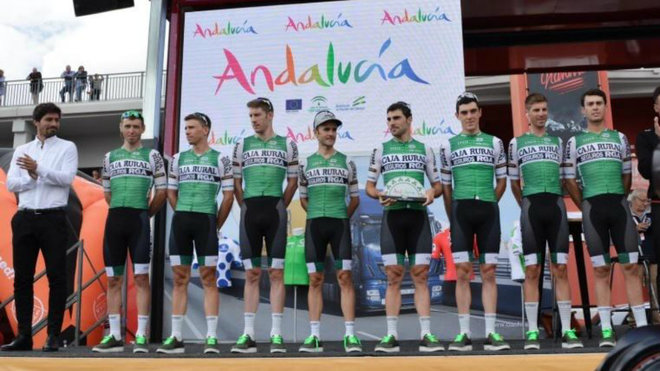 El equipo Caja Rural ,en la pasada Vuelta a Andaluca.