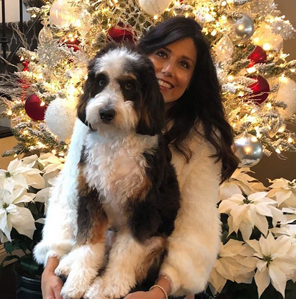 MLB Alecia Yelich goes viral at 51 years old after her son signs 215