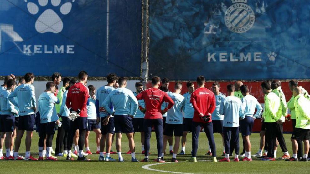 La plantilla del Espanyol, durante un entrenamiento.