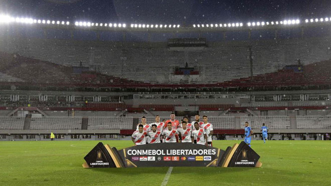 River Plate posa antes del partido de Libertadores ante el Binacional.