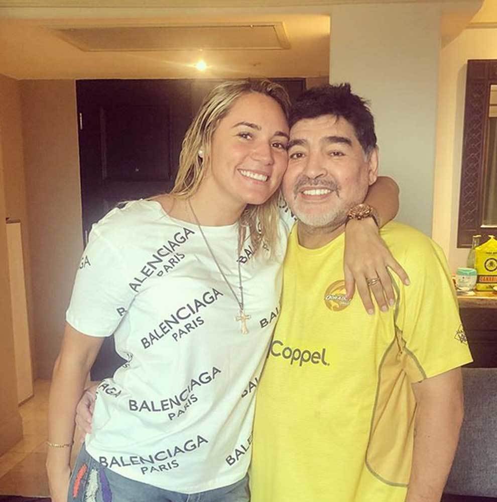 Roco Oliva y Diego Armando Maradona cuando salan juntos
