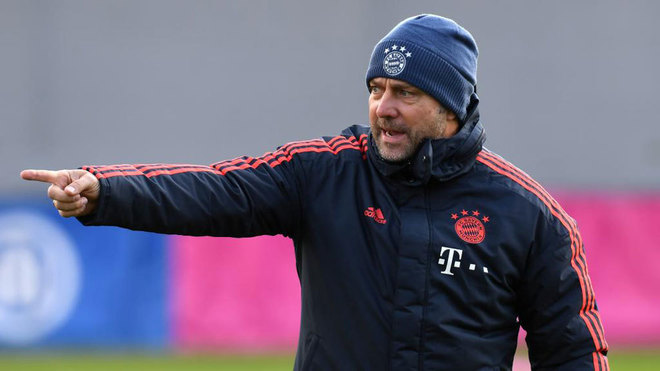 Flick, dirigiendo un entrenamiento del Bayern.