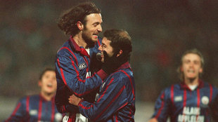 Dugarry y Zidane celebra un gol con el Girondins.