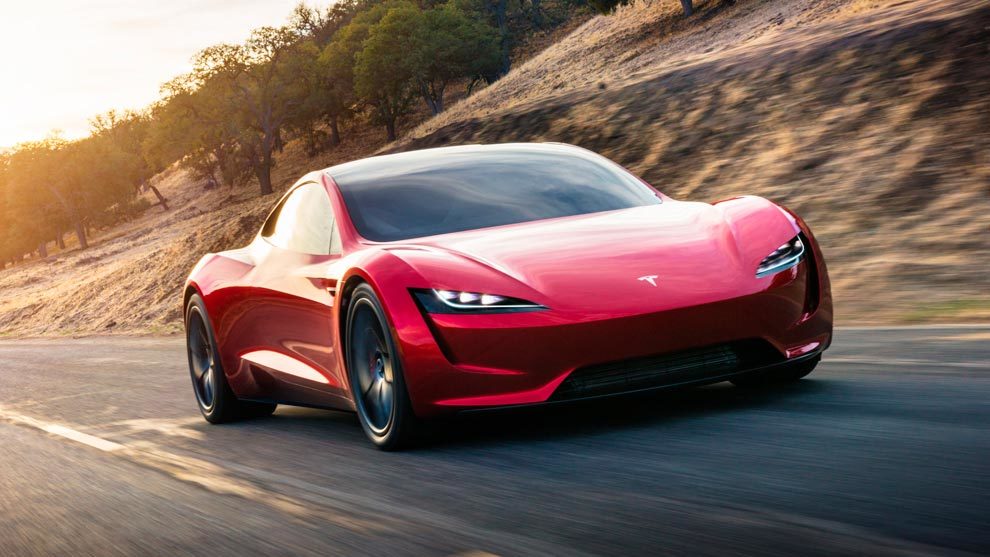 Elon Musk reconoce que el coronavirus restrasará la llegada del Tesla Roadster
