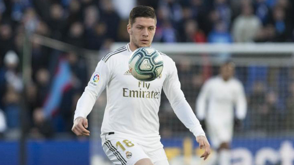 Jovic fractures a bone in his right foot