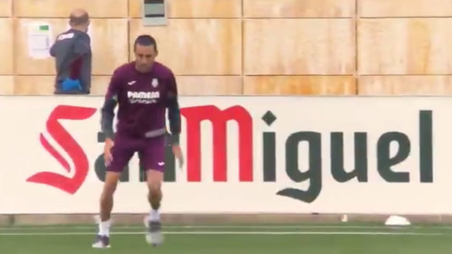 Bruno Soriano joins in with Villarreal training
