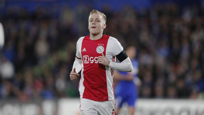 Van der Sar: Van de Beek? There won't be a 50 percent discount on Ajax's players