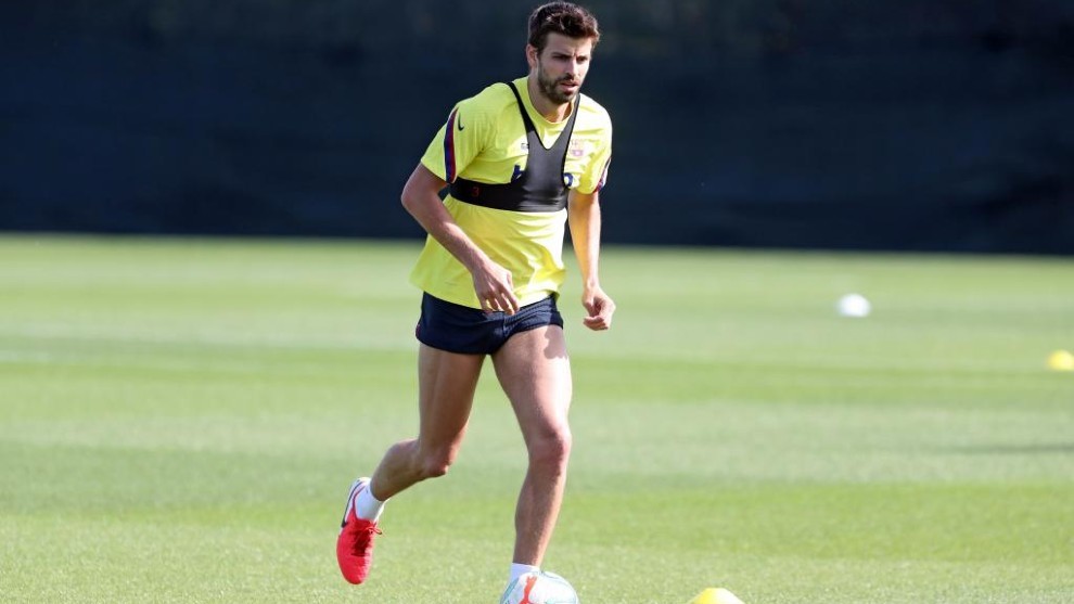 Pique trains 'in turtle mode'