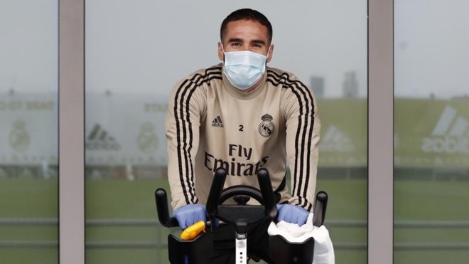 Carvajal: The Real Madrid players struggled to control the ball on the first day back