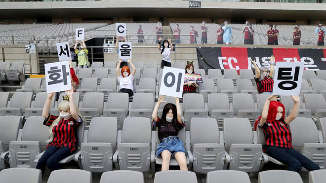 Sex dolls wearing FC Seoul jerseys at the World Cup Stadium.