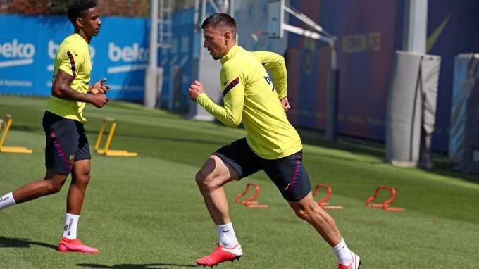 Lenglet: The five-substitution rule will benefit the player