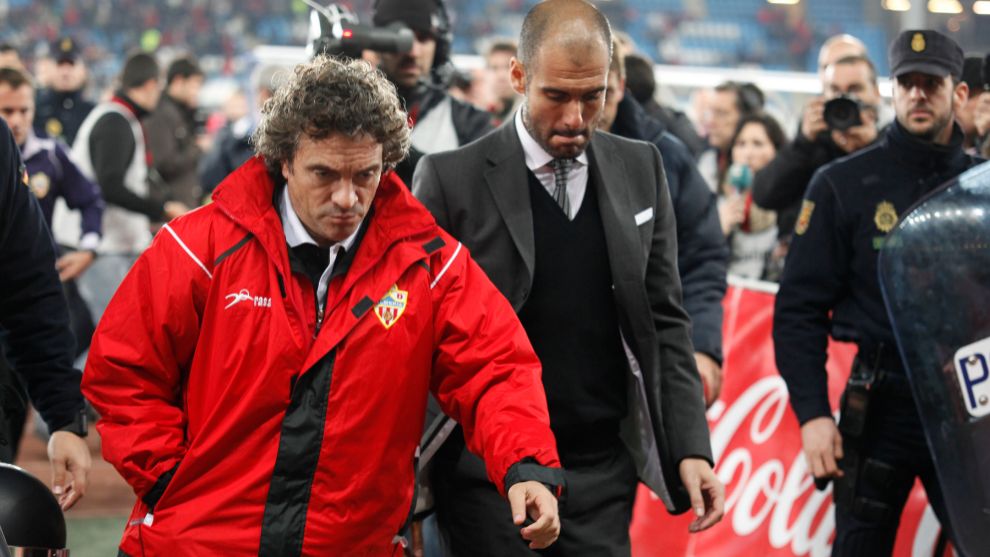 Lillo and Pep in a match between Almeriaand Barcelona