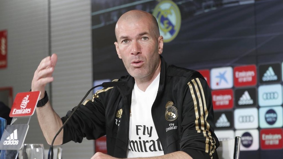 Zidane, en una rueda de prensa en Valdebebas.