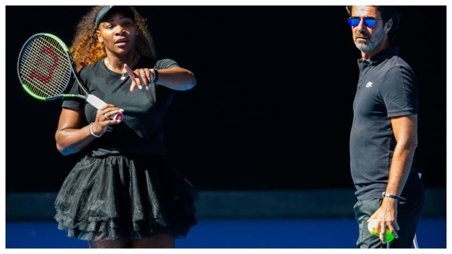 Mouratoglu, a la derecha, con Serena Williams