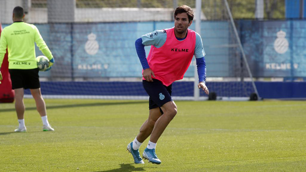 Leandro Cabrera, durante un entrenamiento con el Espanyol en la Ciudad...