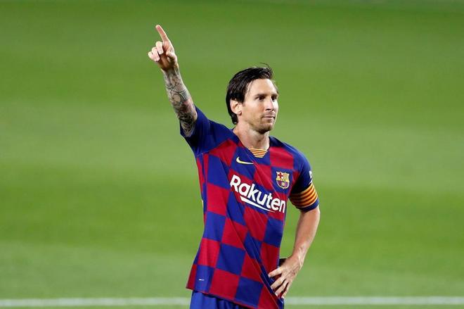 Messi festeja su gol.