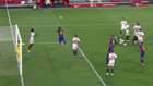 El miedo a una falta de Messi: seis de barrera, uno al suelo y otro reculando a la lnea