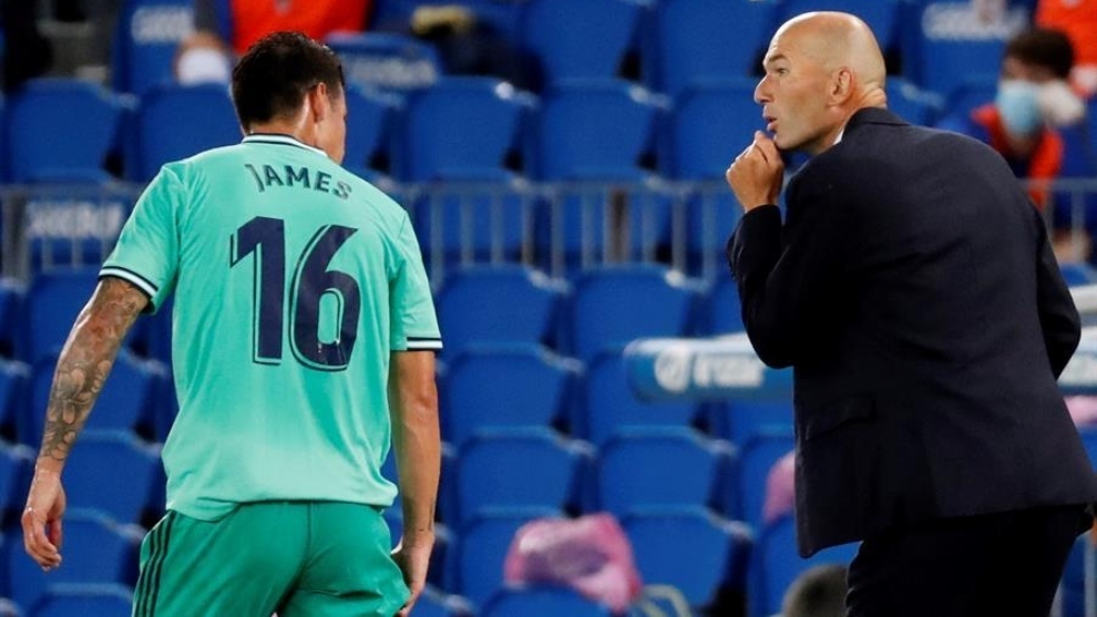 Disconnection between James Rodriguez and Zidane