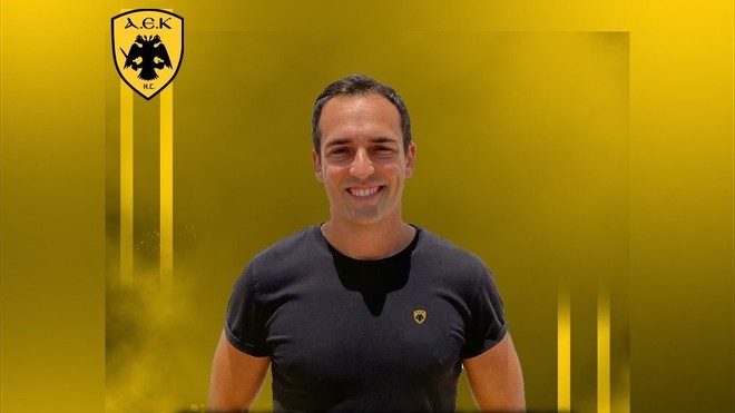 Presentacin de Cristian Ugalde como nuevo jugador del AEK griego /