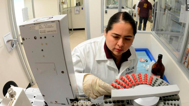 Investigadores de la UNAM buscan una vacuna contra el coronavirus.
