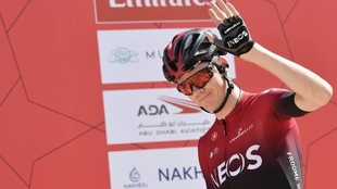 Froome en el podio del Tour de los Emiratos