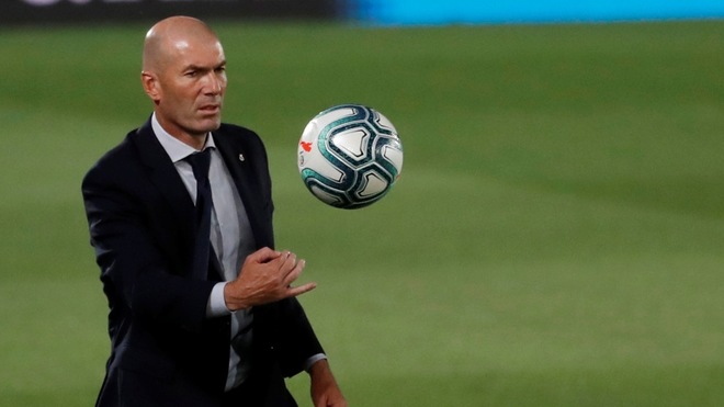 Zinedine Zidane alab lo hecho hasta hora por su equipo y Courtois.