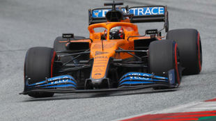 Carlos Sainz, con el McLaren MCL35.