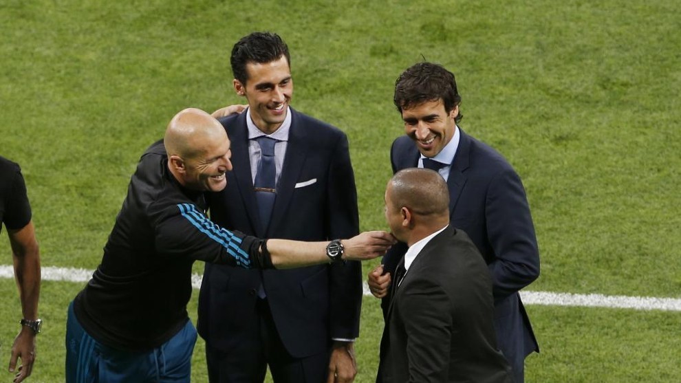 Zidane bromea con Arbeloa, Ral y Roberto Carlos antes de una final...