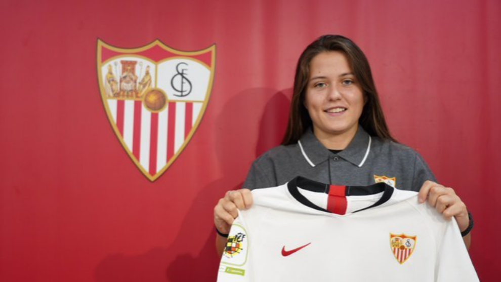 Claudia Pina nueva jugadora del Sevilla