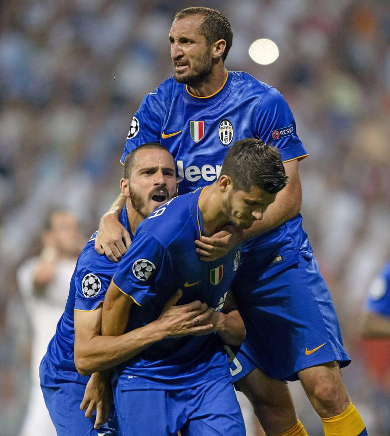 La Juventus celebra un gol de Morata en el Bernabu (2015)