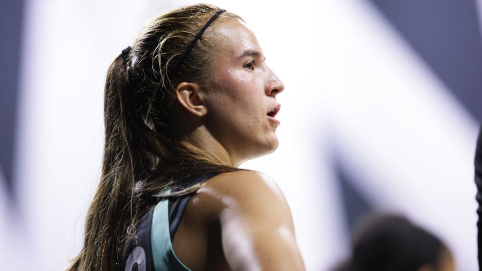 Sabrina Ionescu sufre un fuerte esguince de tobillo en su tercer partido en la WNBA