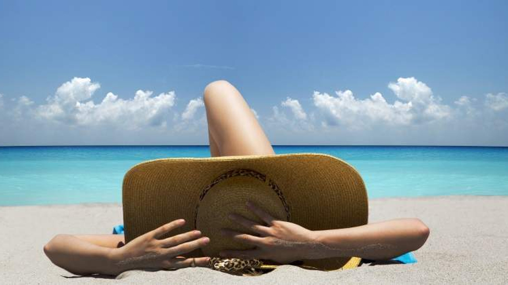Cinco gafas de sol para cinco destinos de playa por Espaa