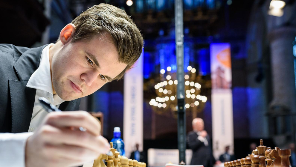 Magnus Carlsen, en acción