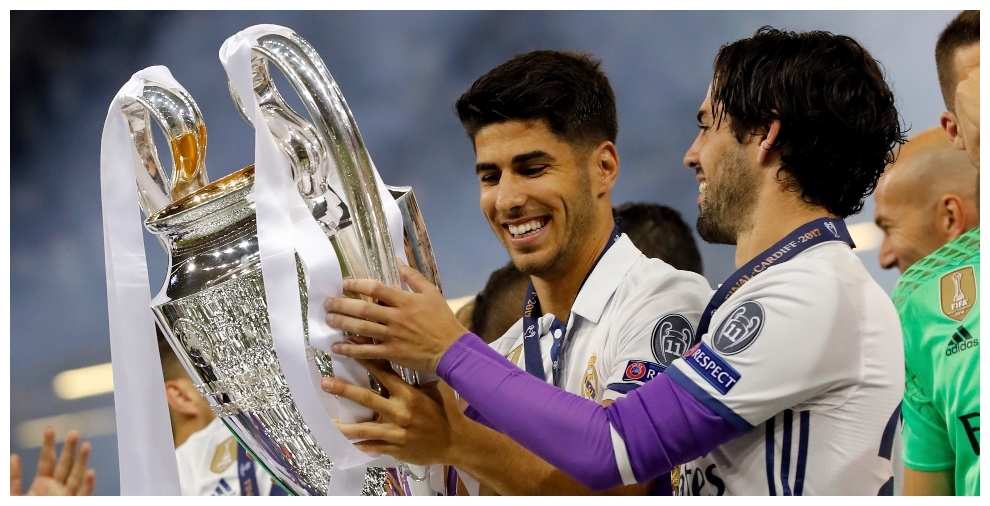 Asensio e Isco, con la Champions ganada por el Madrid en 2017