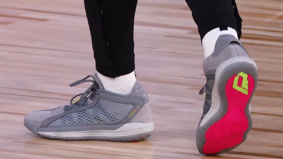 Elegante Elasticidad manga NBA: Adidas conmemora los 61 puntos de Lillard vendiendo sus zapatillas por  ¡61 dólares! | Marca.com