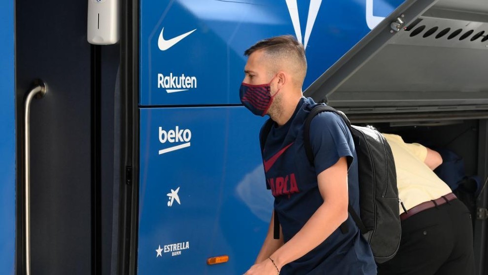 Barcelona players leave training ground out the back door