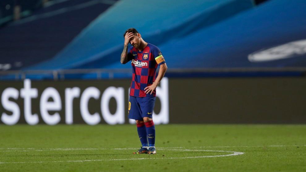 Messi, abatido en el partido ante el Bayern.