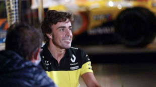 Fernando Alonso, con el uniforme de Renault, el da del anuncio de su...