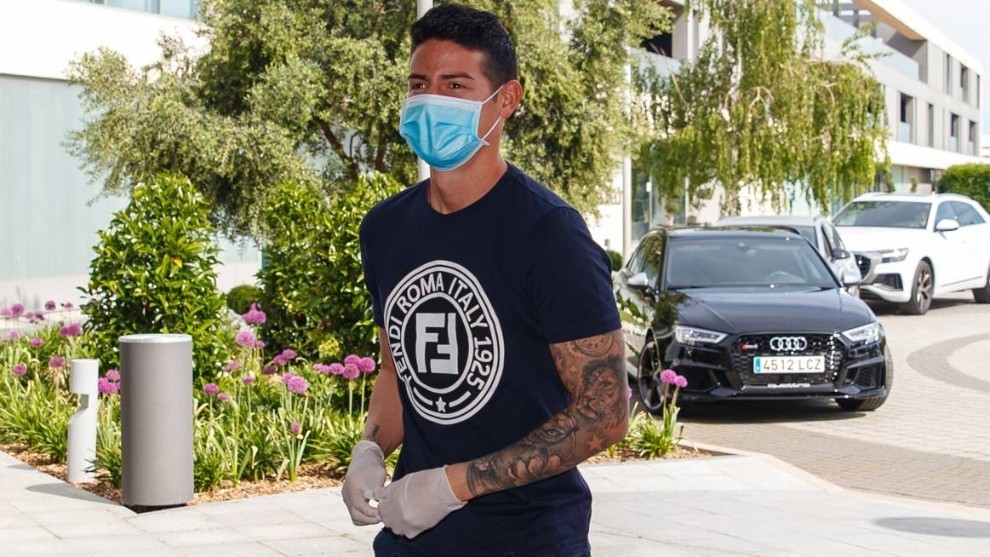 James Rodriguez set for Everton medical