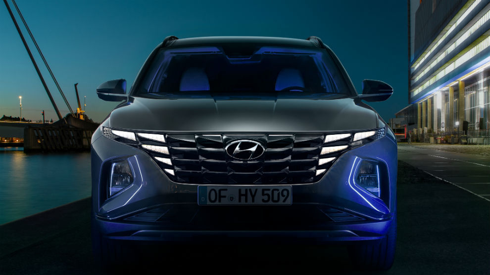 El nuevo Hyundai Tucson con luces paramtricas ocultas en la parrilla.