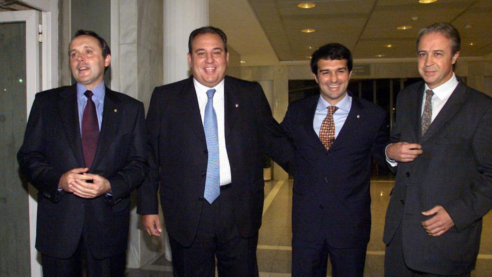 Tusquets, a la derecha, con Laporta, Fernndez y Castell antes de un debate electoral en 2000