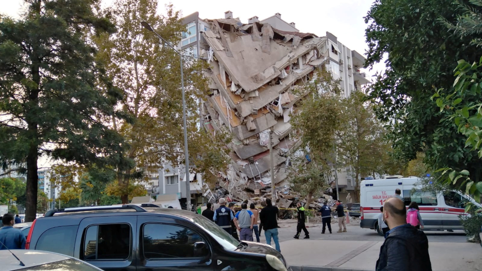 Sismo Hoy: Terremoto en Turquía de magnitud 7.0 deja al menos 14 muertos y provoca un tsunami (video)