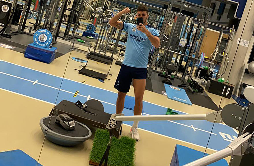 Ferran se ejercita en solitario en la ciudad deportiva del Manchester City