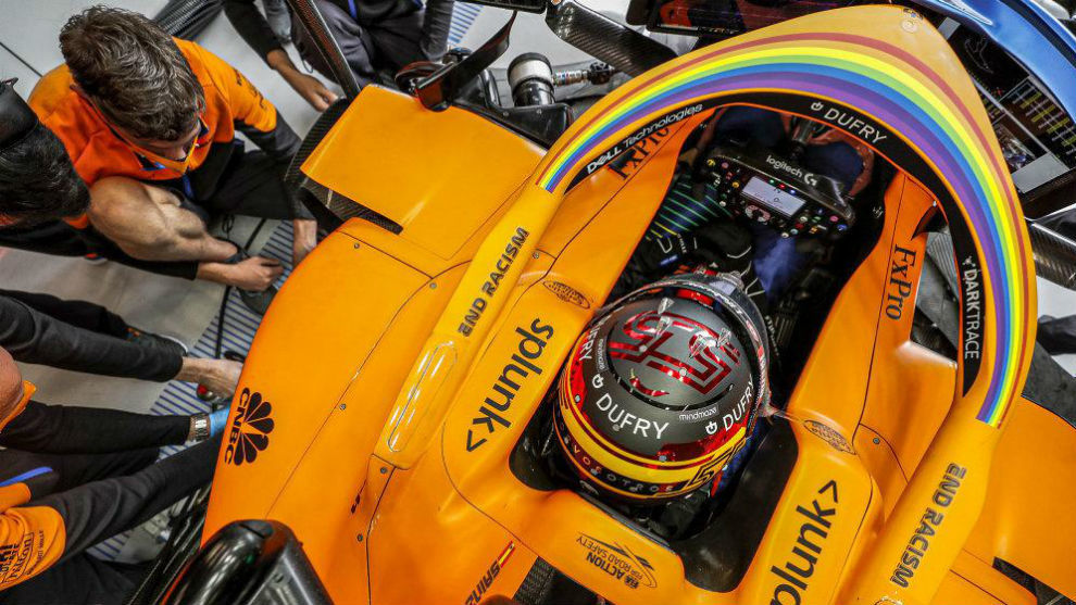 Carlos Sainz, en la cabina de su McLaren durante esta temporada.