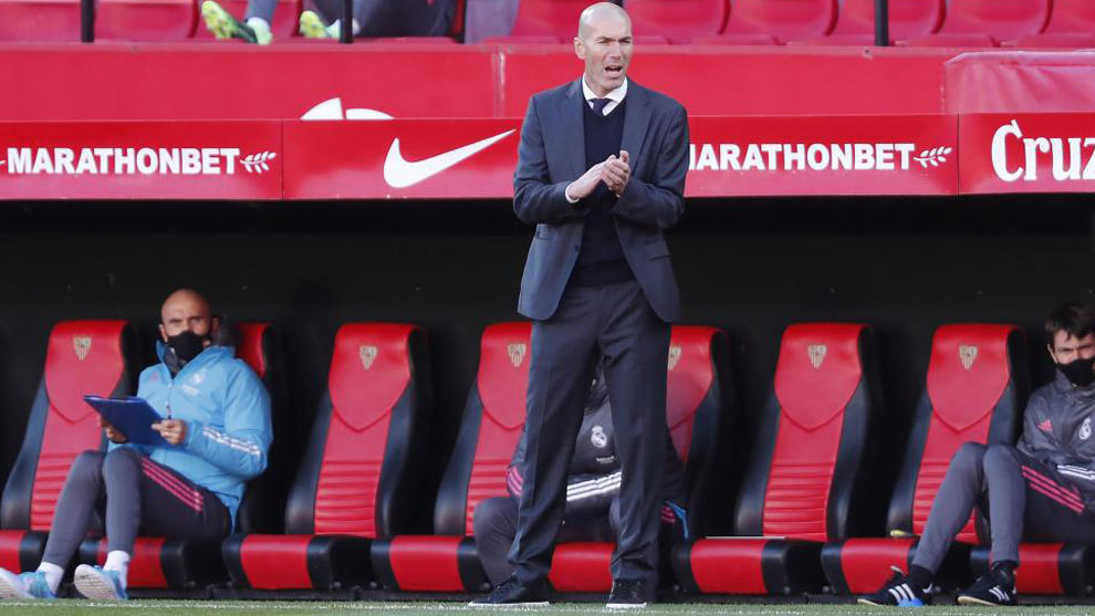 Zinedine Zidane, durante el partido ante el Sevilla